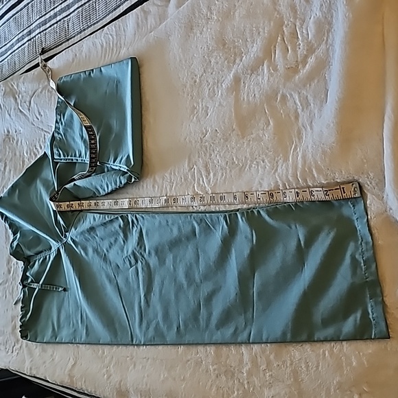 👻Doctor/Scrubs Costume Bundle- Includes Mask & Stethoscope Accessory-Women's XS - Picture 9 of 10